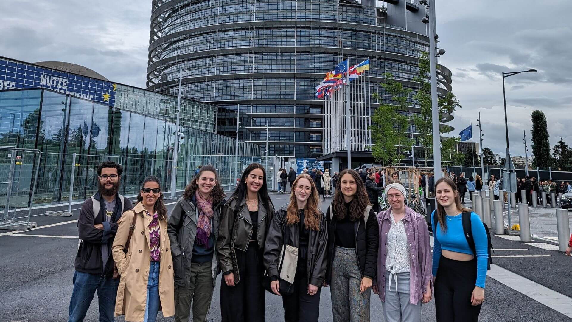 Club de lecture Eucor devant le Parlement européen Club de lecture Eucor devant le Parlement européen