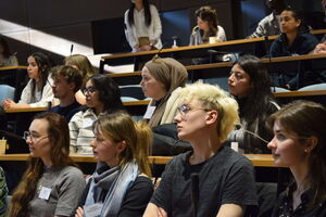 Teilnehmende an der Konferenz
