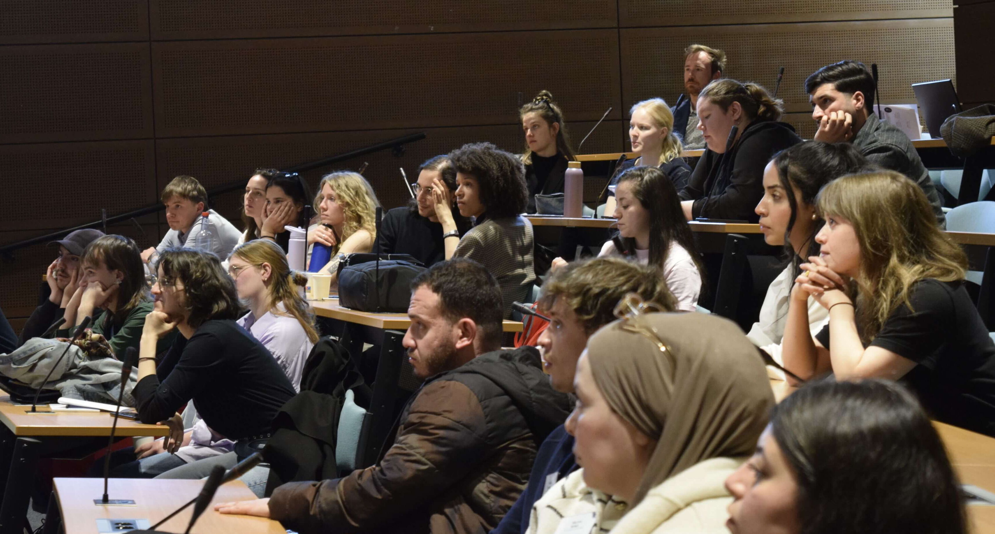 Teilnehmende an der Konferenz